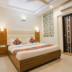Fabhotel Sr 68 3*, Gurgaon India
