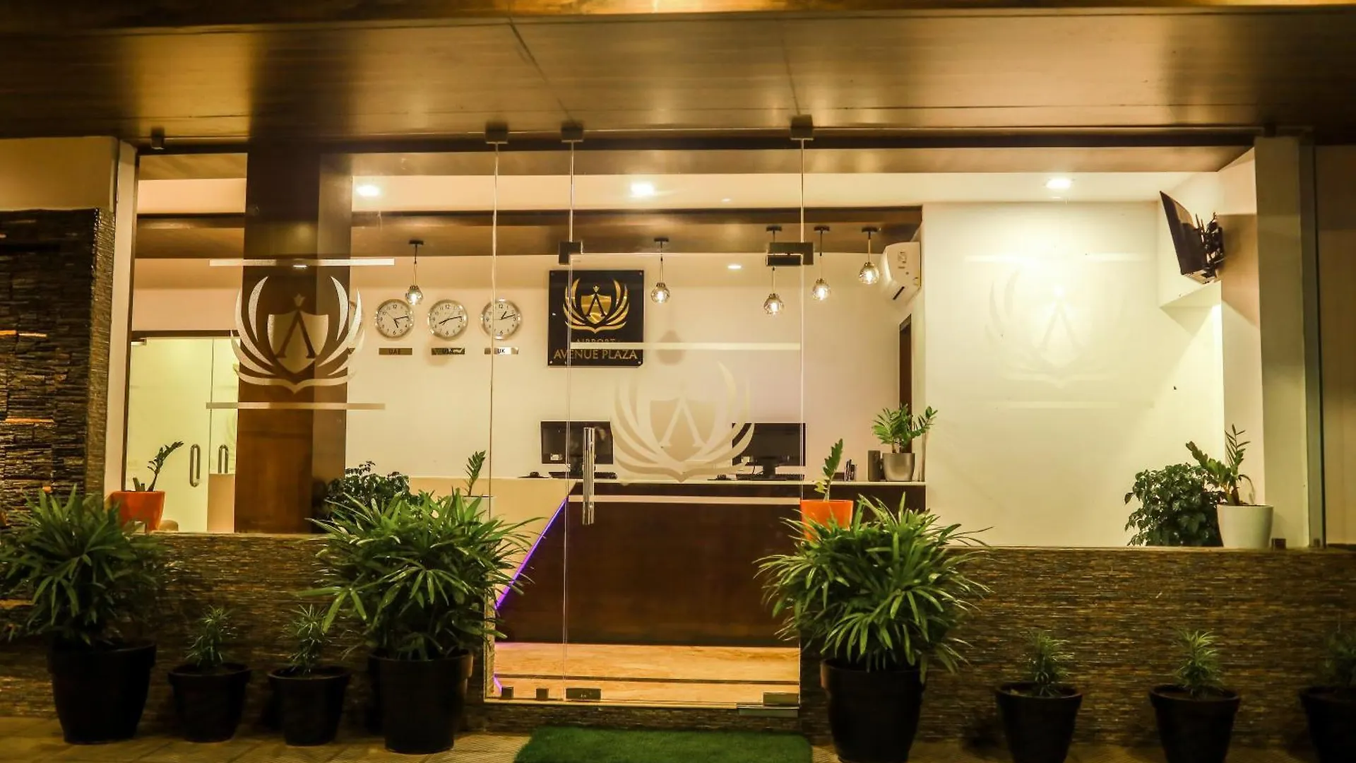 Airport Avenue Plaza Hotel Nedumbassery