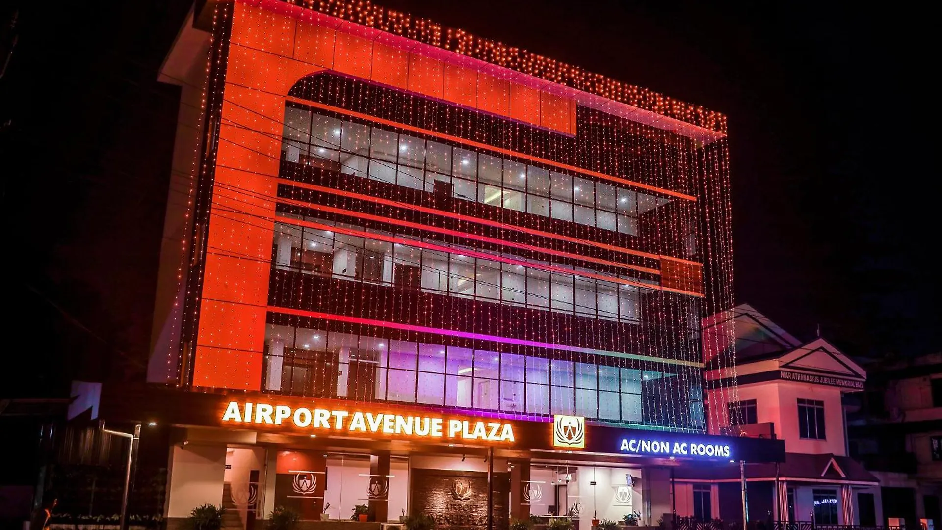 ***  Airport Avenue Plaza Hotel Nedumbassery Indien