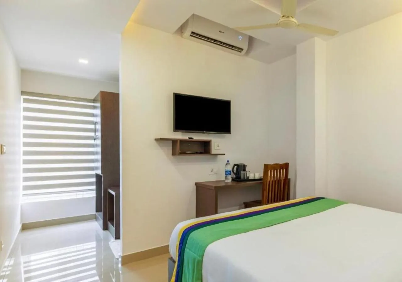 ***  Airport Avenue Plaza Hotel Nedumbassery India